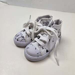 AKID White Splatter Kids High-Top Sneakers Size 4C